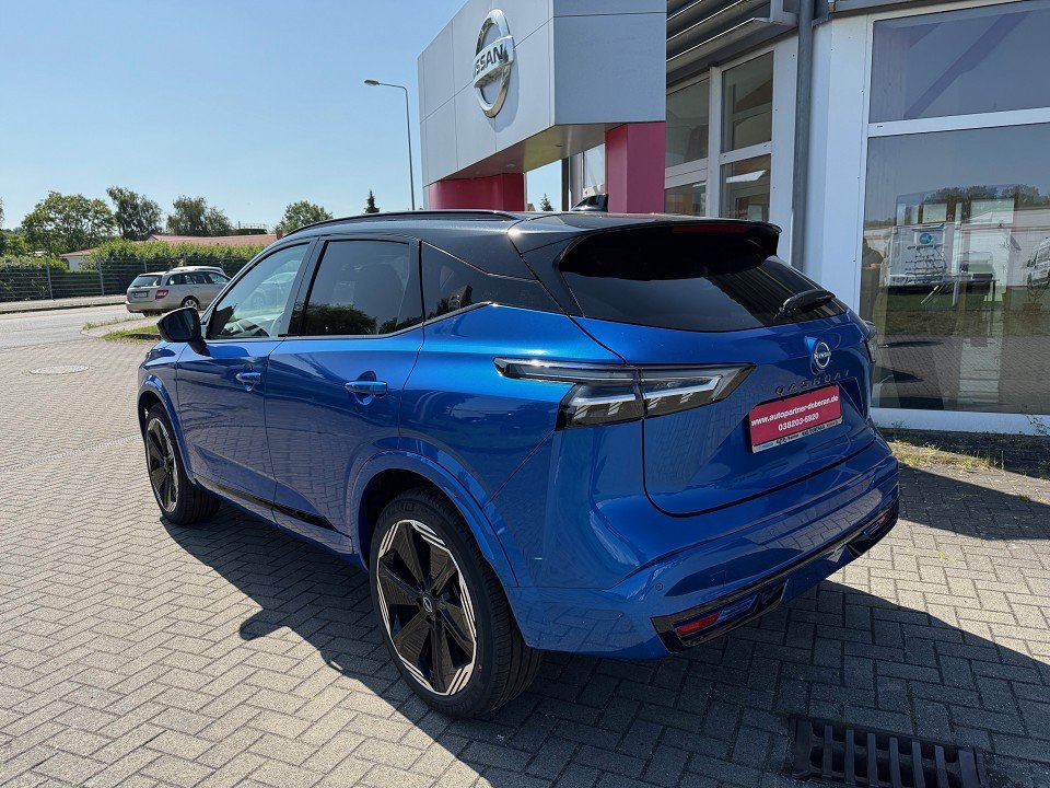 Fahrzeugabbildung Nissan QASHQAI 1.3 DIG-T MHEV 140PS 6MT 4x2 N-Design Komfort plus