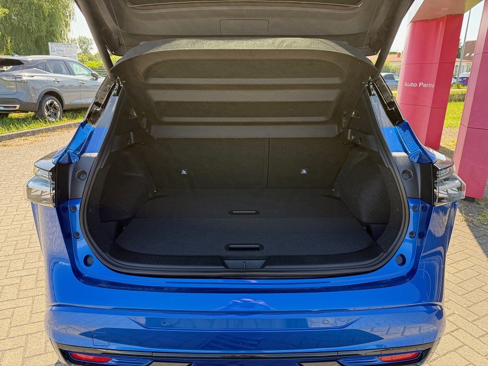 Fahrzeugabbildung Nissan QASHQAI 1.3 DIG-T MHEV 140PS 6MT 4x2 N-Design Komfort plus