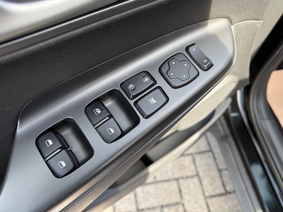 Fahrzeugabbildung Hyundai Kona 1.0 TGD-I Trend 2WD