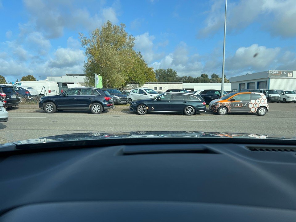 Fahrzeugabbildung Mazda MX-30 e-SKYACTIV EV 145PS ADVANTAGE IV