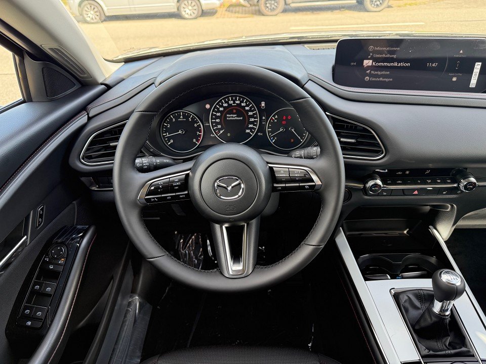 Fahrzeugabbildung Mazda CX-30 2.5L e-SKYACTIV G 140ps 6MT Homura
