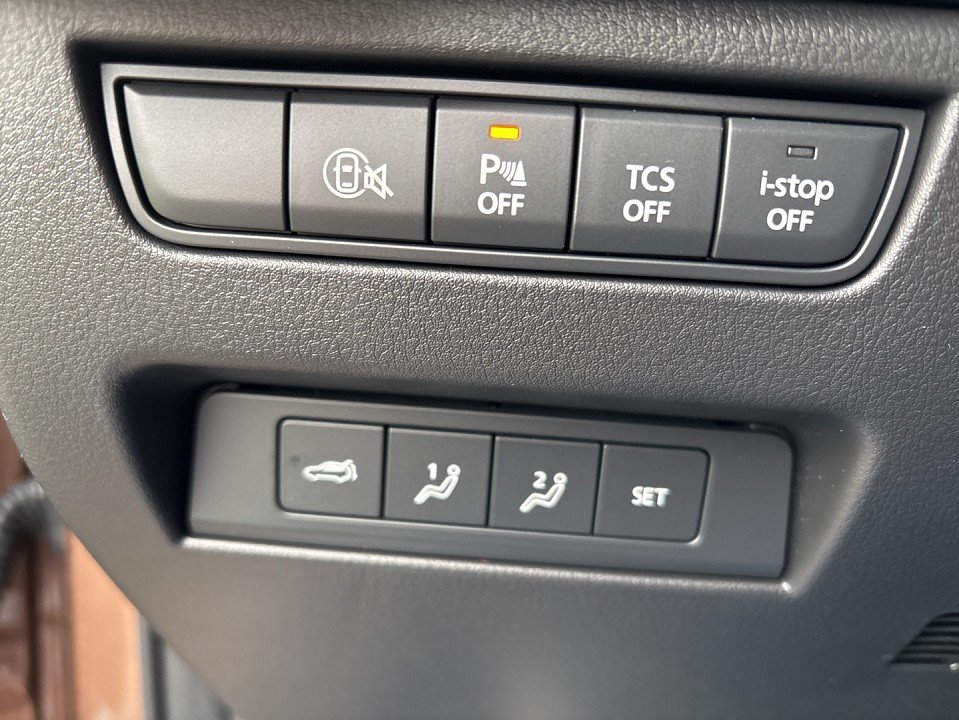 Fahrzeugabbildung Mazda CX-80 3.3L e-SKYACTIV D 254ps Homura COSO