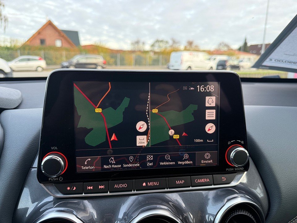 Fahrzeugabbildung Nissan JUKE DIG-T 117PS 6MT N-Connecta NC Winter 2 Farben