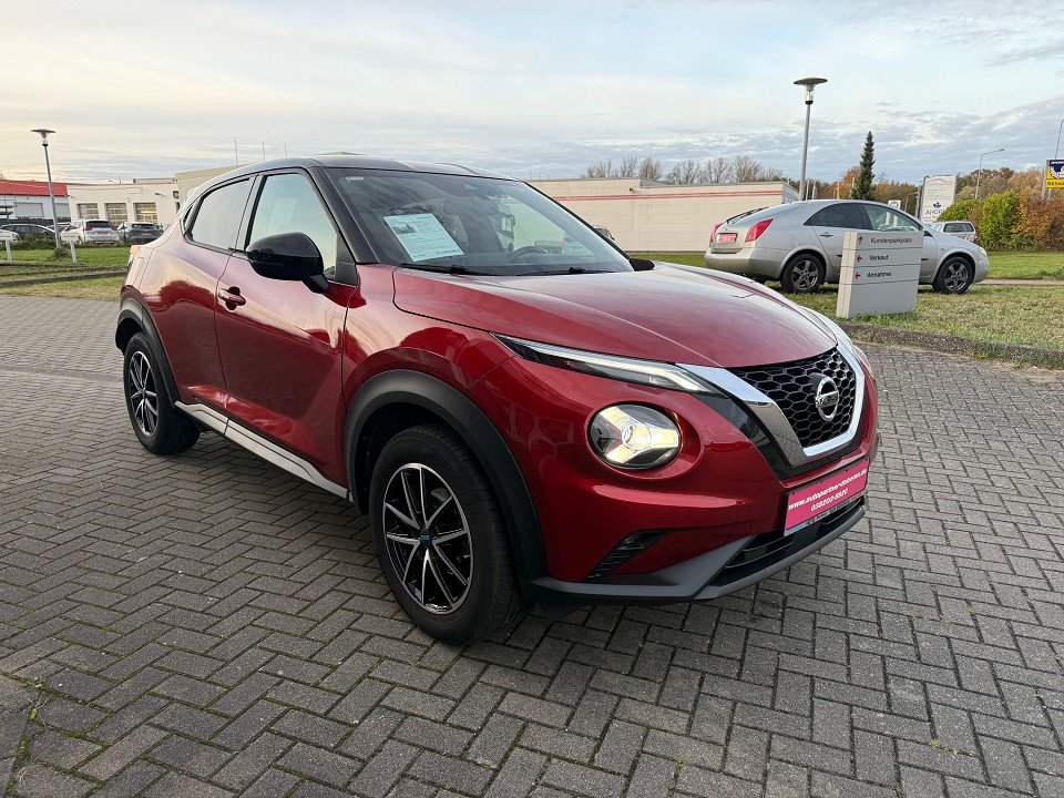 Fahrzeugabbildung Nissan JUKE DIG-T 117PS 6MT N-Connecta NC Winter 2 Farben