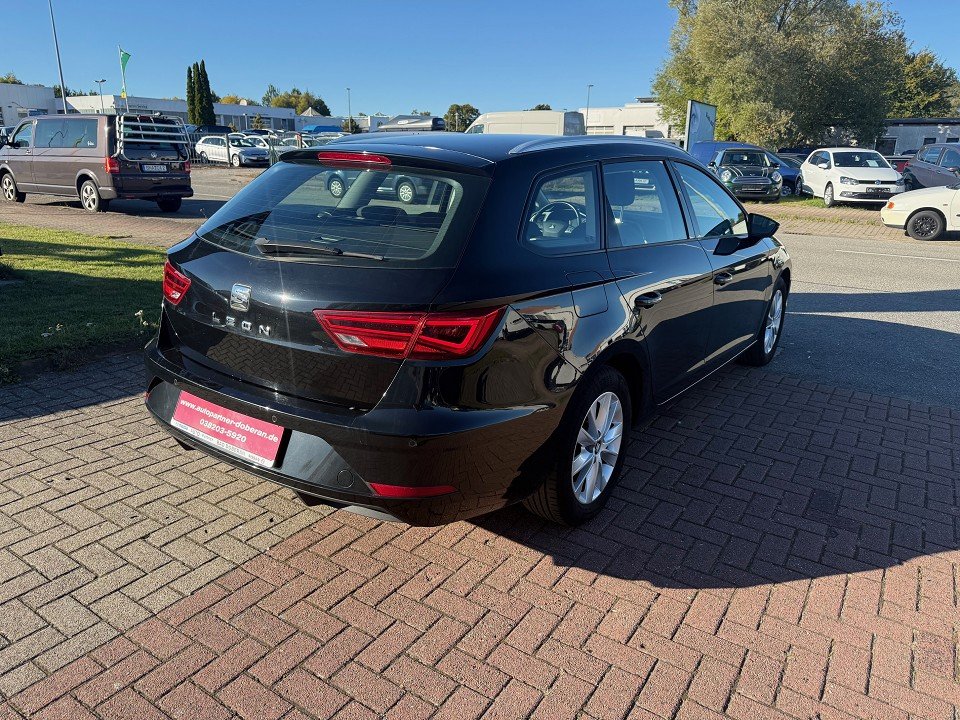 Fahrzeugabbildung SEAT Leon ST 1.0 TSI OPF Style Voll-LED LM PDC