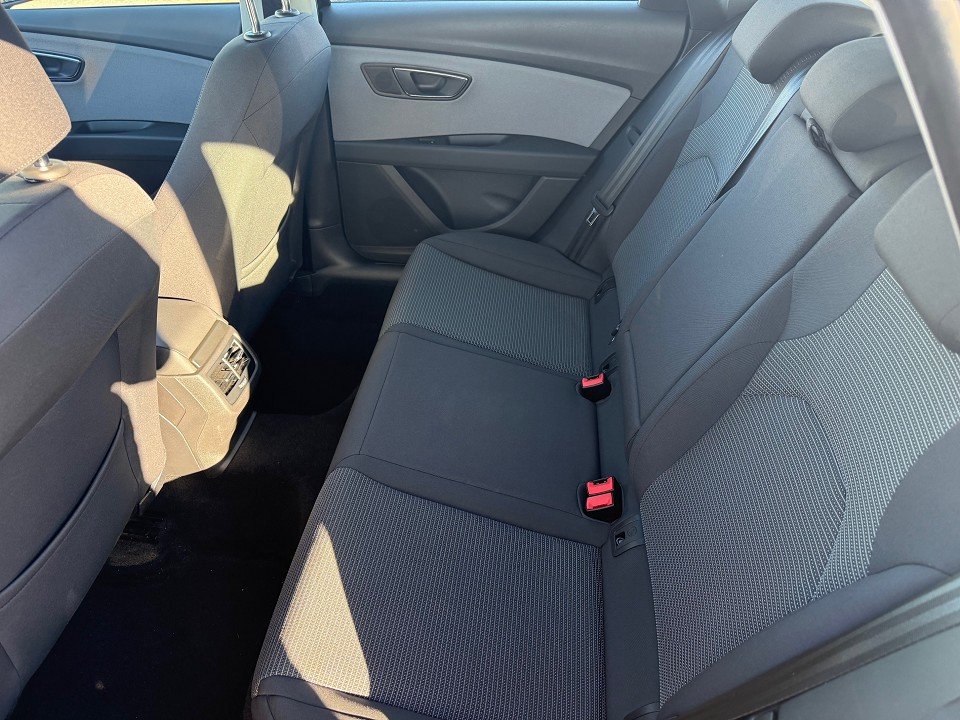 Fahrzeugabbildung SEAT Leon ST 1.0 TSI OPF Style Voll-LED LM PDC