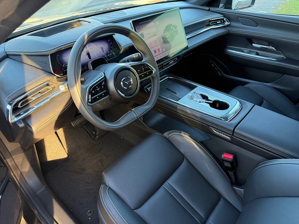 Fahrzeugabbildung Mazda 6e EV 258ps 1AT RWD Takumi