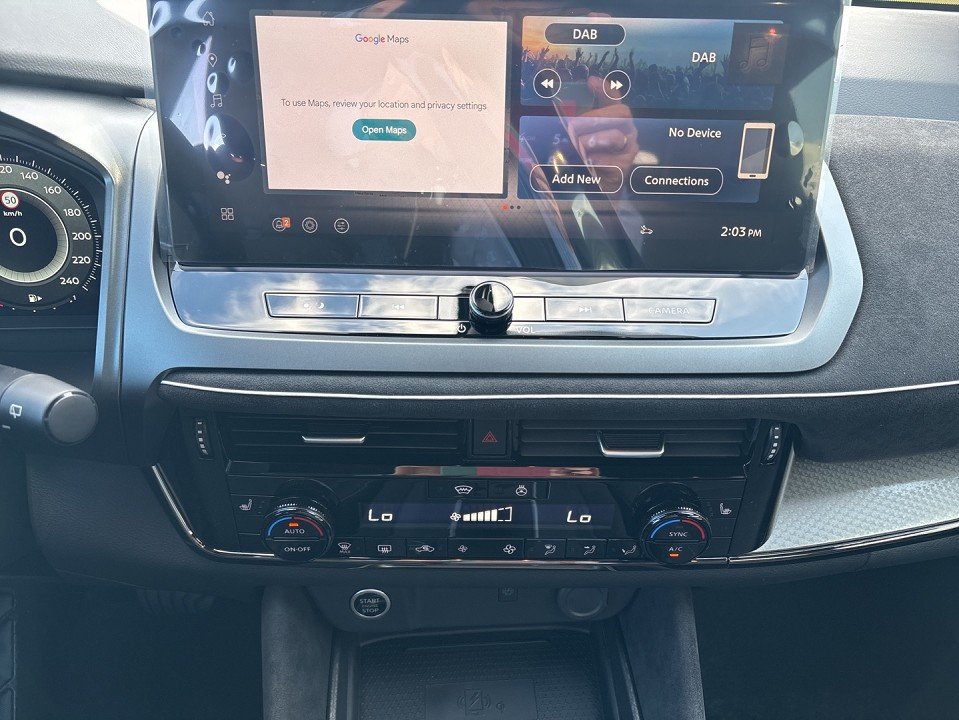 Fahrzeugabbildung Nissan QASHQAI 1.3 DIG-T MHEV 158PS Xtronic N-Design Komfort plus