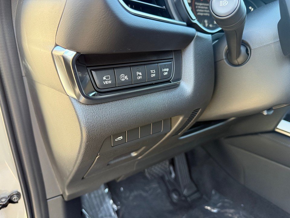 Fahrzeugabbildung Mazda CX-30 2.5L e-SKYACTIV G 140ps 6AT Exclusive-line