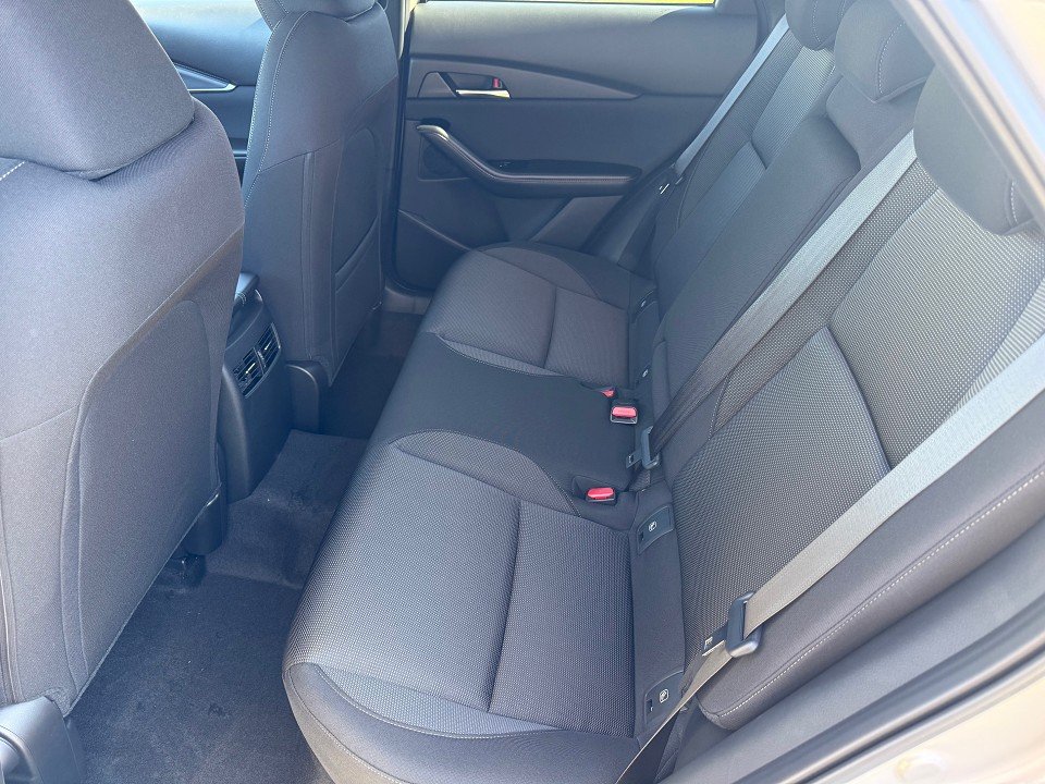 Fahrzeugabbildung Mazda CX-30 2.5L e-SKYACTIV G 140ps 6AT Exclusive-line