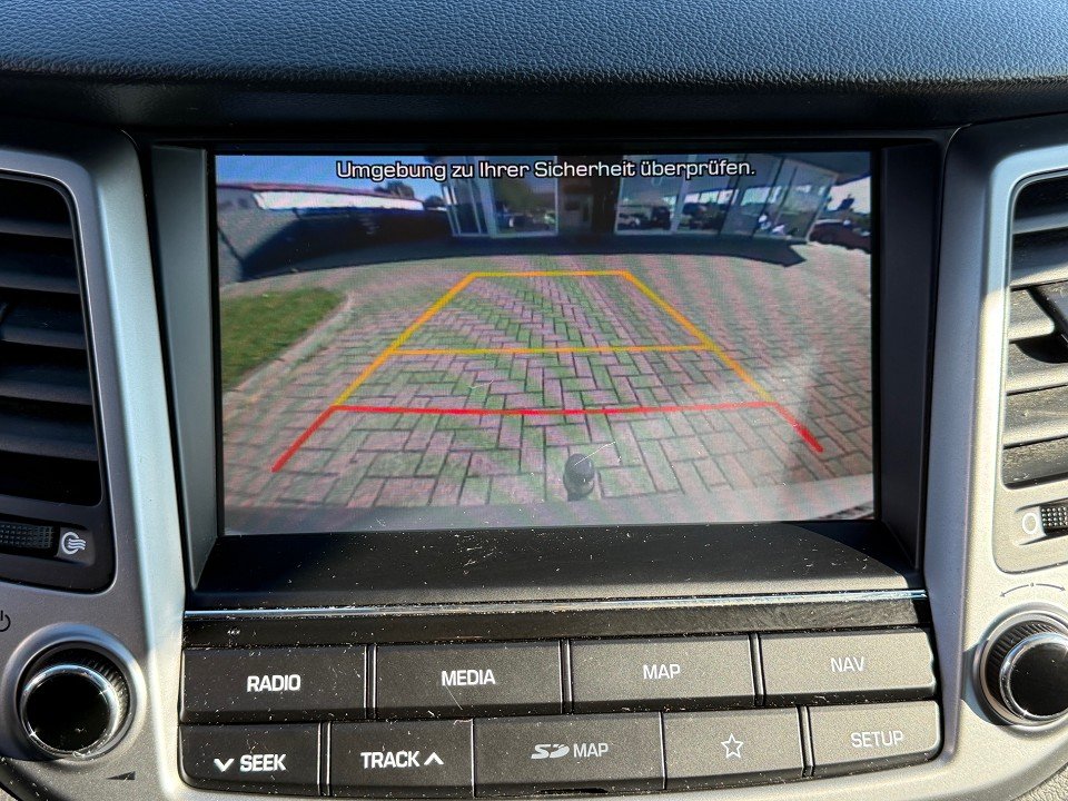 Fahrzeugabbildung Hyundai Tucson 2.0 CRDi DPF Premium 4WD