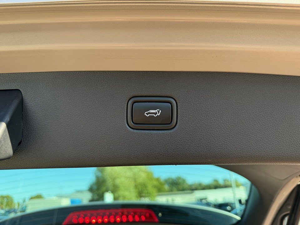 Fahrzeugabbildung Hyundai Tucson 2.0 CRDi DPF Premium 4WD