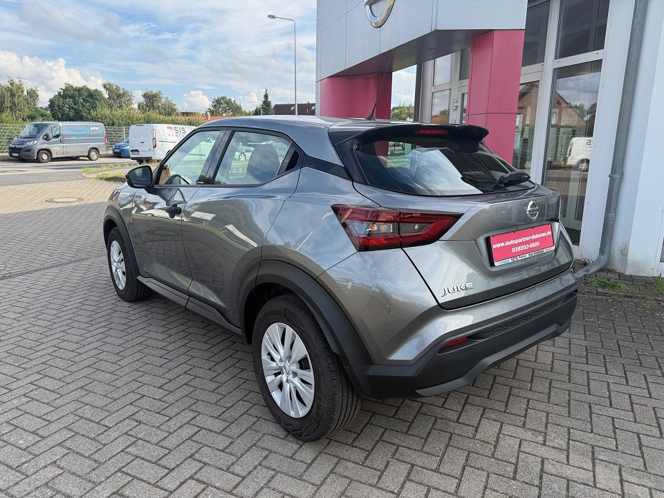 Fahrzeugabbildung Nissan JUKE 1.0 DIG-T 114PS 6MT Visia