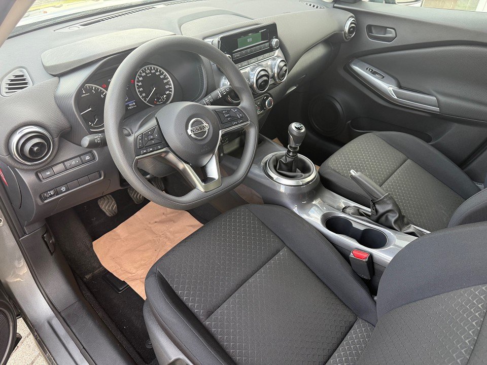 Fahrzeugabbildung Nissan JUKE 1.0 DIG-T 114PS 6MT Visia
