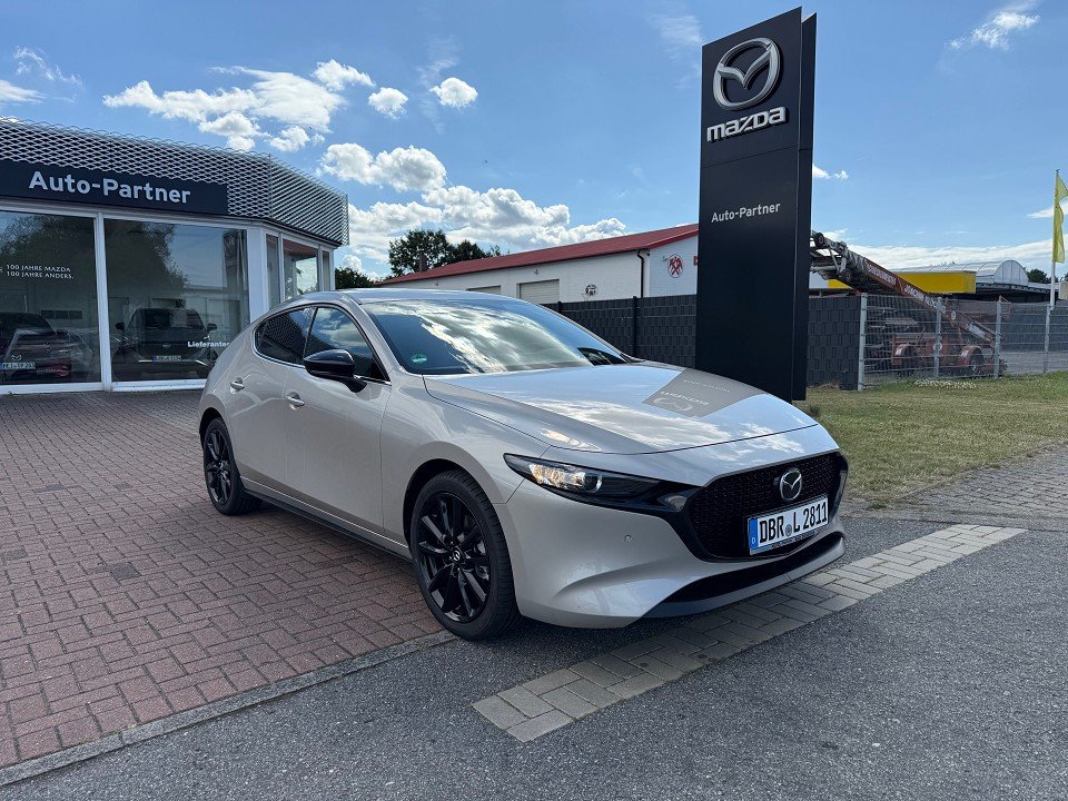 Mazda 3 2.5L e-SKYACTIV G 140ps 6AT Homura