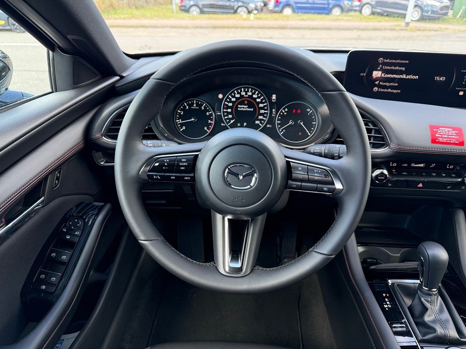 Fahrzeugabbildung Mazda 3 2.5L e-SKYACTIV G 140ps 6AT Homura