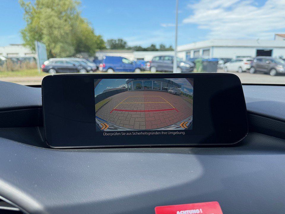 Fahrzeugabbildung Mazda 3 2.5L e-SKYACTIV G 140ps 6AT Homura