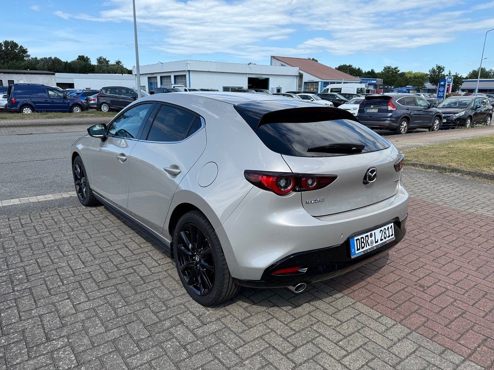 Fahrzeugabbildung Mazda 3 2.5L e-SKYACTIV G 140ps 6AT Homura