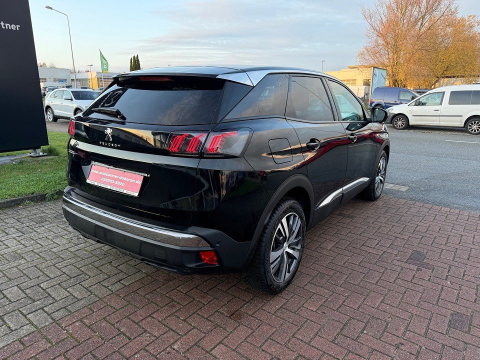 Fahrzeugabbildung Peugeot 3008 1.2 PureTech 130 Allure Pack