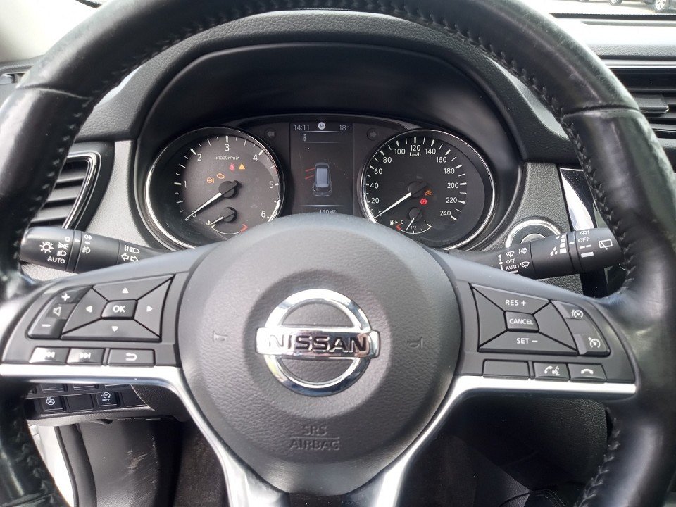 Fahrzeugabbildung Nissan X-TRAIL 1.7 dCi 6MT N-Connecta 5 Sitze PGD