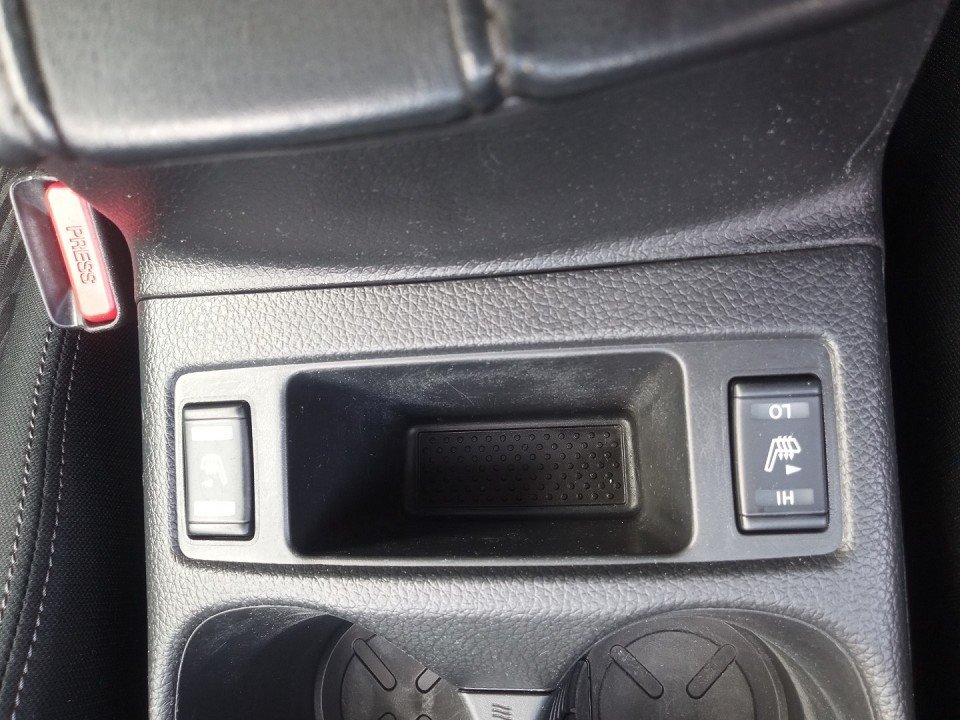 Fahrzeugabbildung Nissan X-TRAIL 1.7 dCi 6MT N-Connecta 5 Sitze PGD