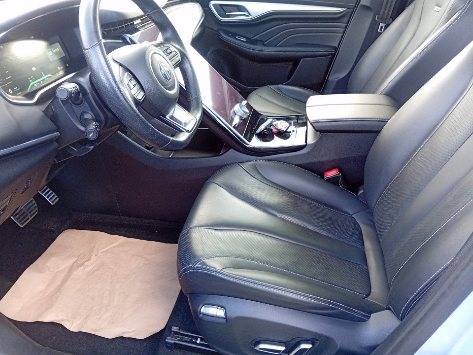 Fahrzeugabbildung MG Marvel R Performance