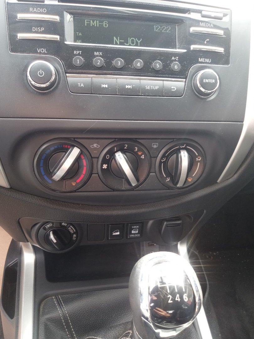 Fahrzeugabbildung Nissan NAVARA DC 160PS 6MT Visia Double Cab 4x4 AHK