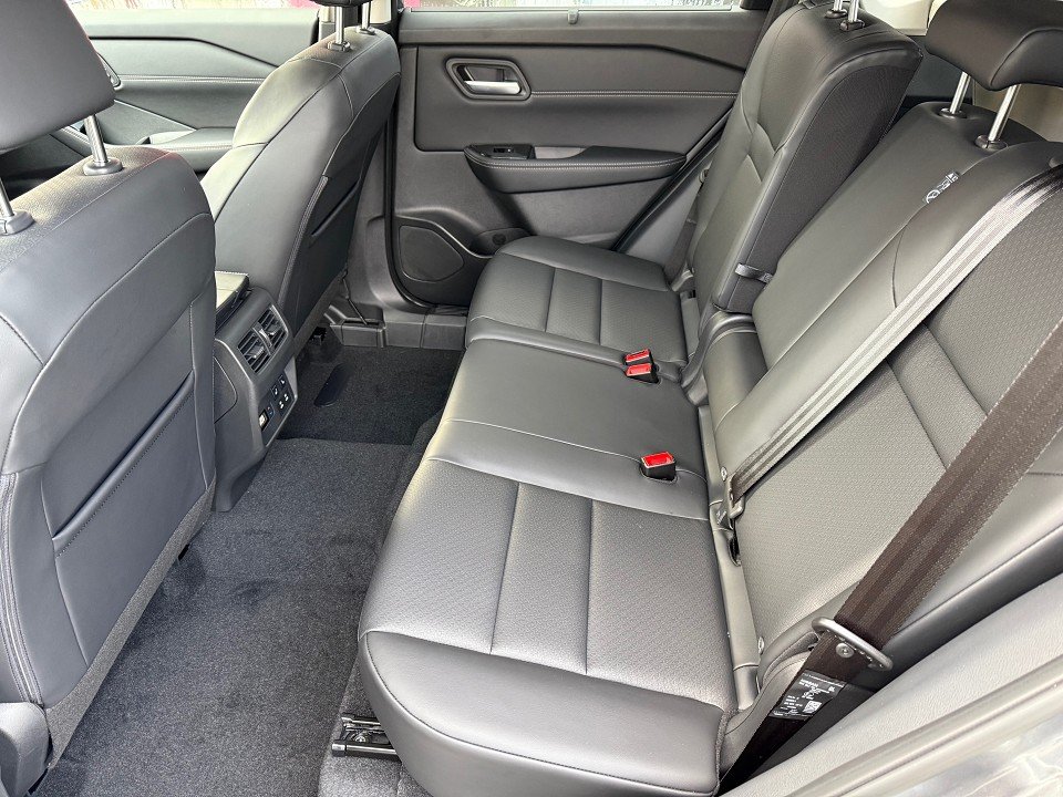 Fahrzeugabbildung Nissan X-TRAIL 1.5 VC-T e-POWER N-Connecta 5 Sitze PGD HUD